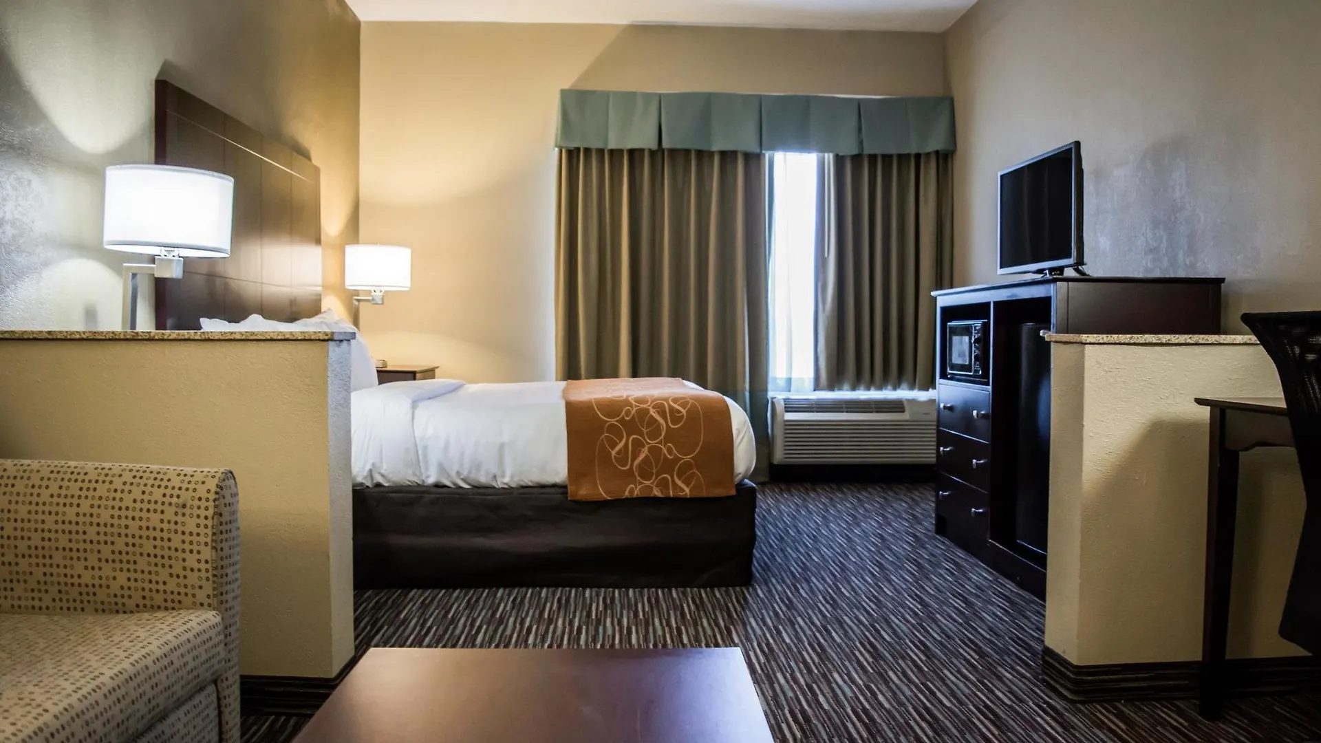 Comfort Suites Clearwater - Dunedin Hotel